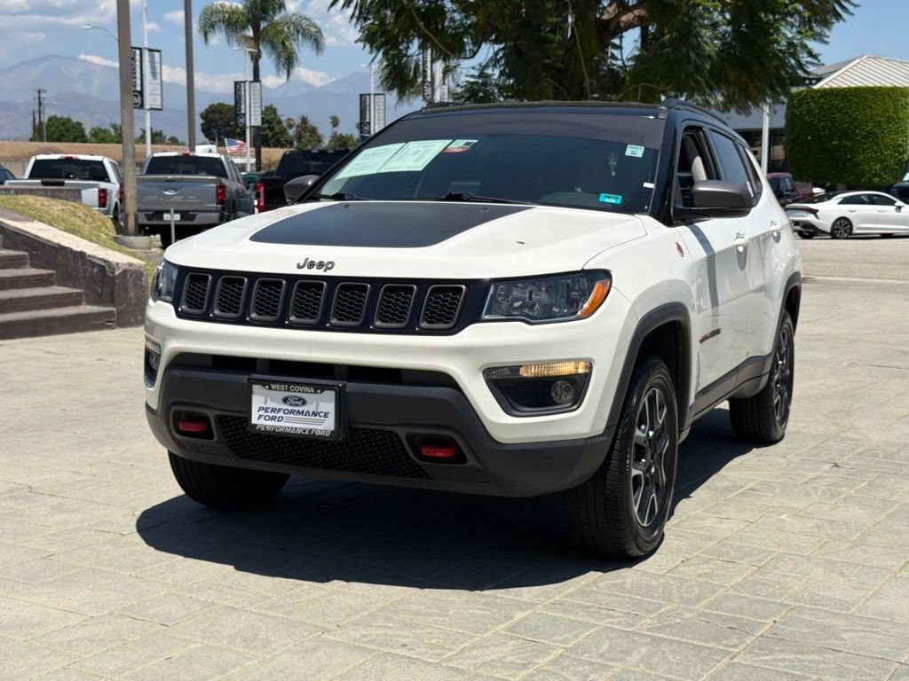 Used 2020 Jeep Compass Trailhawk AWD/4WD image 2