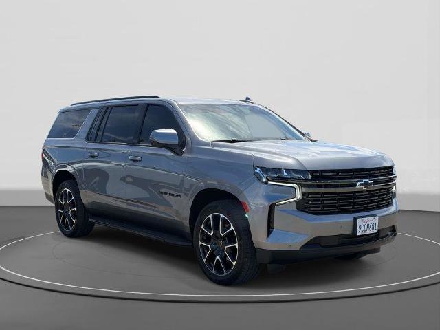 Used 2021 Chevrolet Suburban RST w/ Luxury Package AWD/4WD image 4