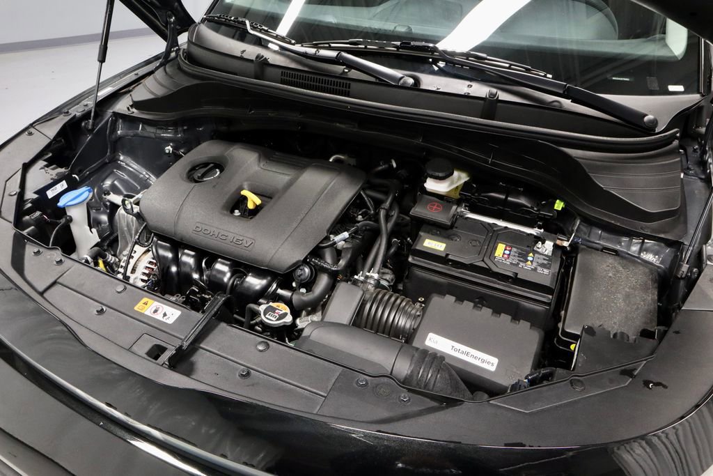 Used 2025 Kia Soul LX image 13