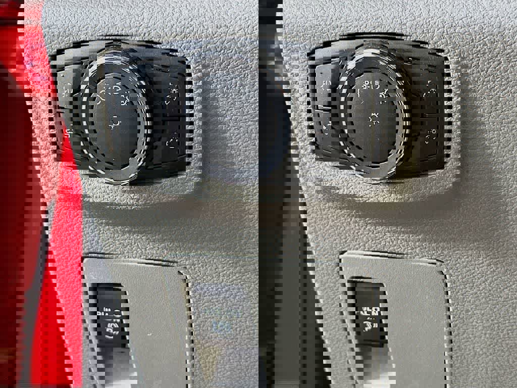 Certified 2018 Ford F150 XL w/ Equipment Group 101A Mid image 26