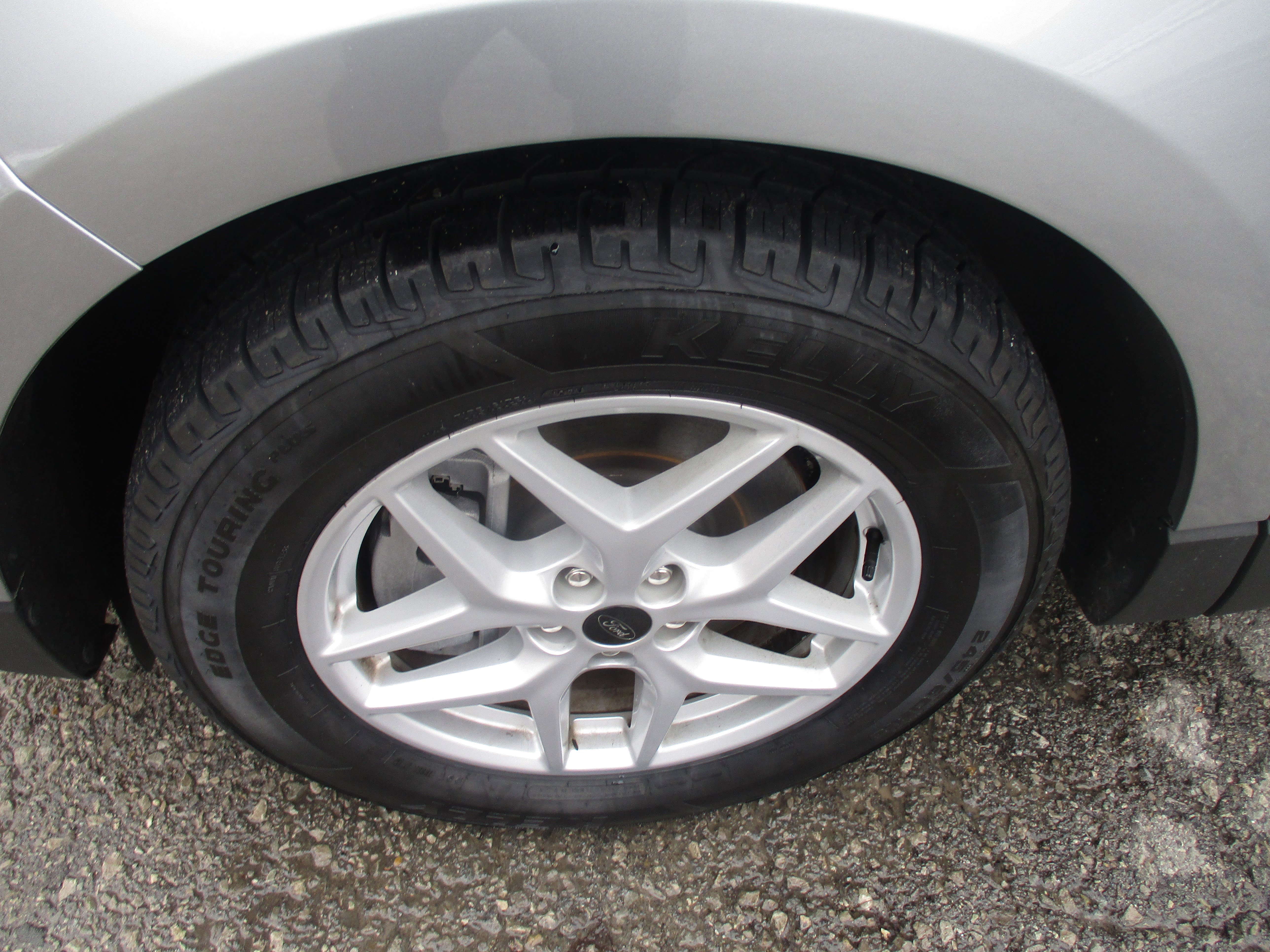 Certified 2024 Ford Edge SEL image 10