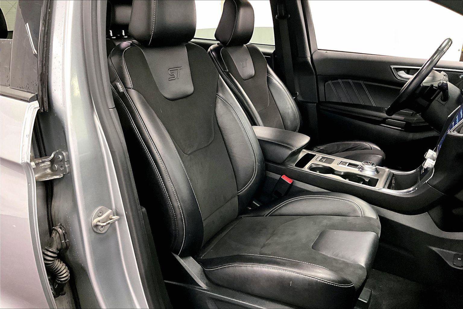 Certified 2022 Ford Edge ST image 7