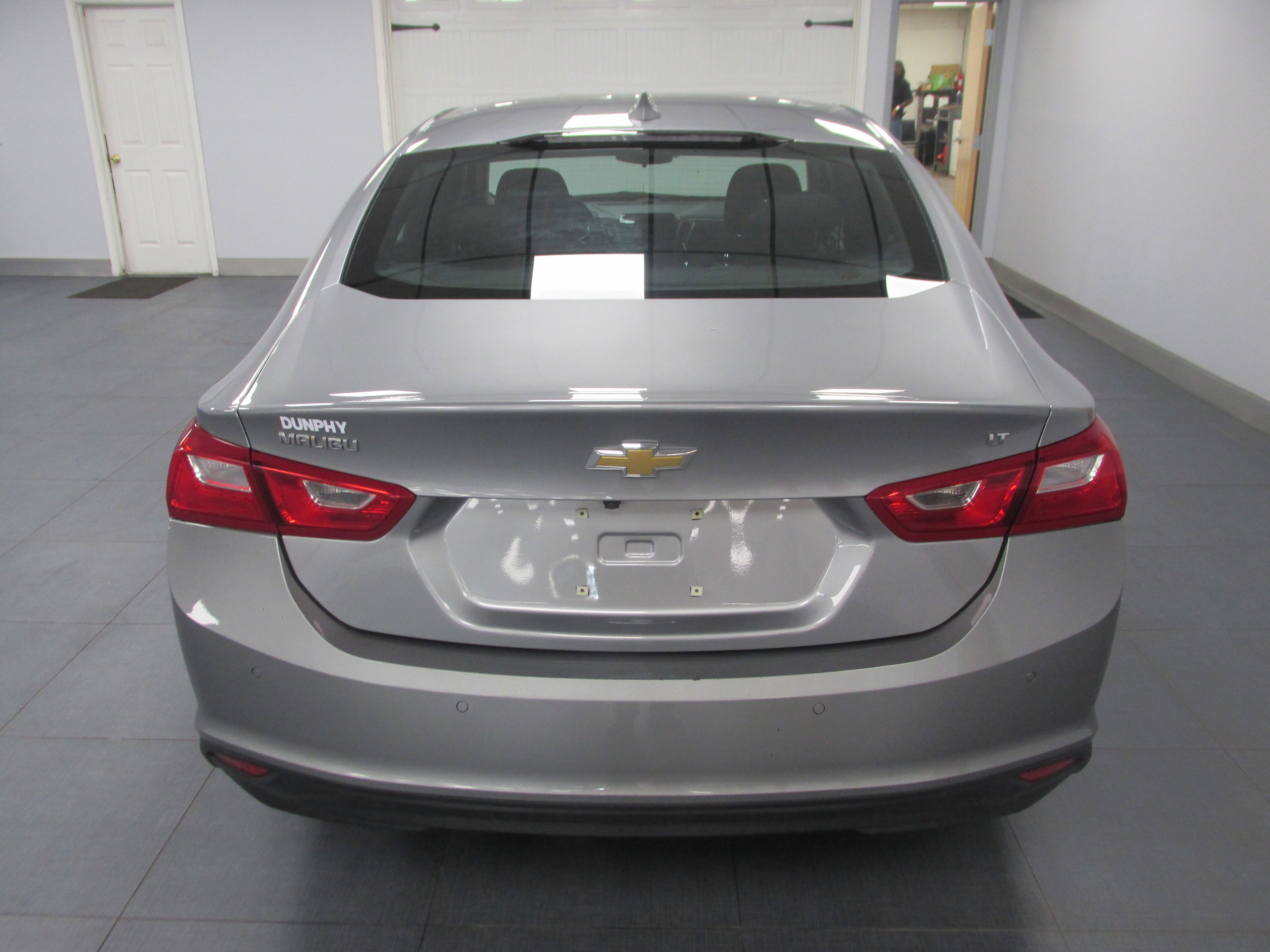 Used 2024 Chevrolet Malibu LT image 3