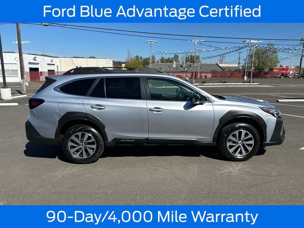 Used 2023 Subaru Outback Premium AWD/4WD image 9