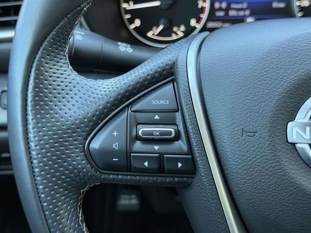 Used 2023 Nissan Maxima Platinum w/ Sport Mat Group FWD image 10