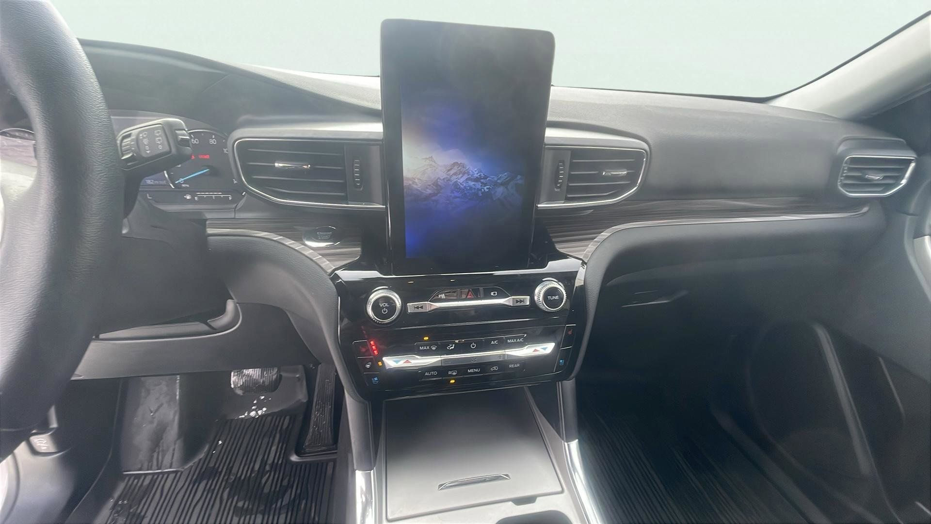 Certified 2023 Ford Explorer Limited w/ Limited Technology Package image 13