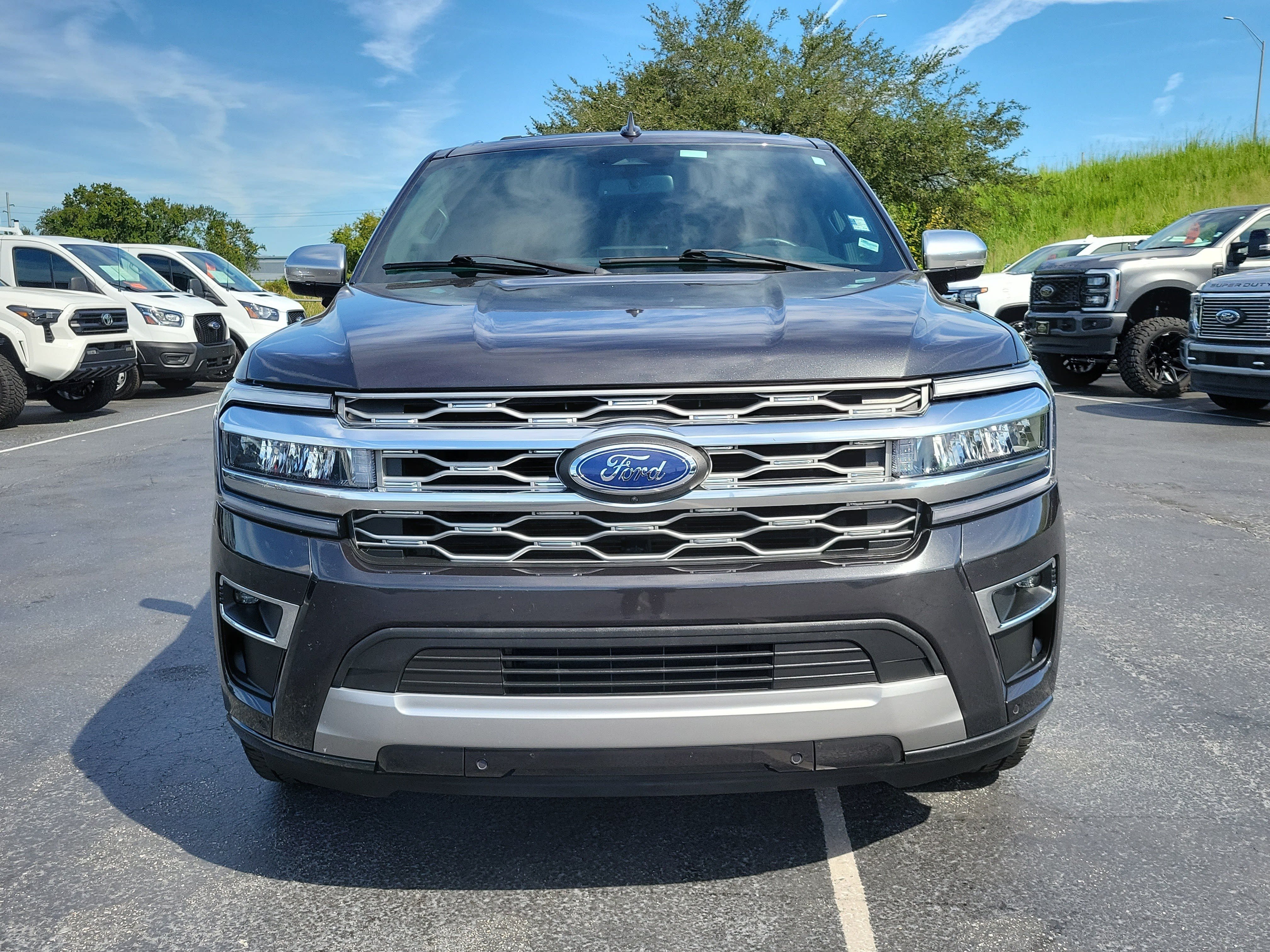 Certified 2023 Ford Expedition Platinum RWD image 2