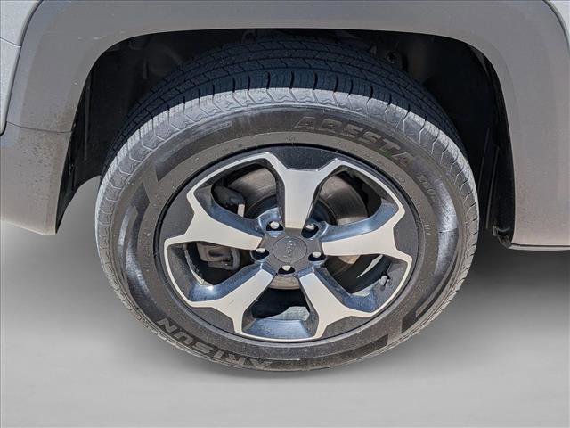 Used 2019 Jeep Renegade Trailhawk w/ Cold Weather Group II AWD/4WD image 26