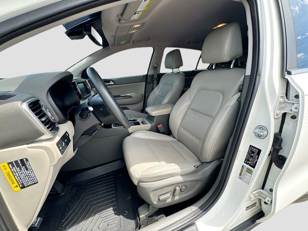 Used 2018 Kia Sportage LX w/ LX Technology Package FWD image 20