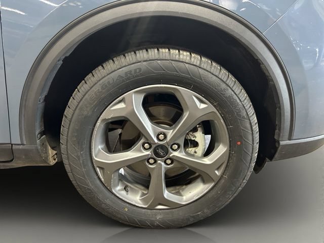 Certified 2025 Ford Escape ST-Line Select AWD/4WD image 29