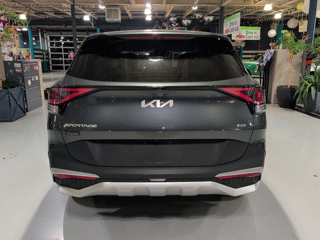 Used 2023 Kia Sportage LX AWD/4WD image 9