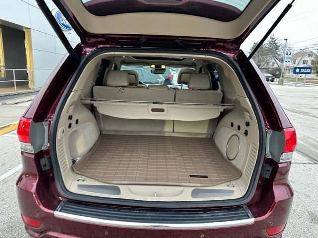 Used 2017 Jeep Grand Cherokee Overland w/ Jeep Active Safety Group image 32