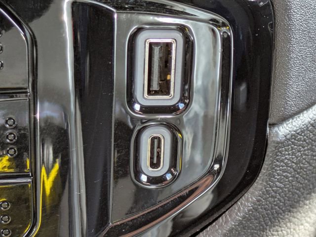 Used 2025 Chevrolet Silverado 1500 LTZ image 22