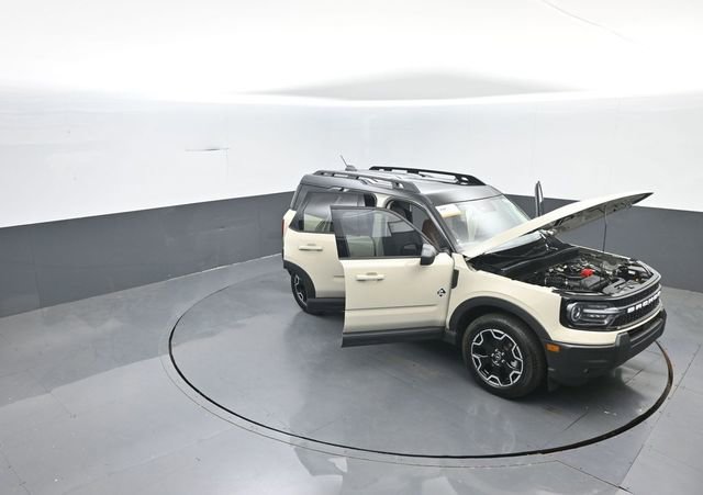 Certified 2025 Ford Bronco Sport Outer Banks AWD/4WD image 40