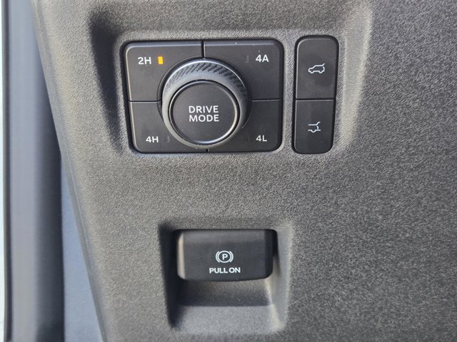 Certified 2025 Ford Expedition Active AWD/4WD image 21