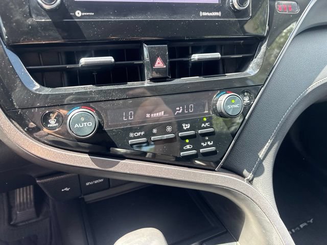 Used 2021 Toyota Camry SE FWD image 16