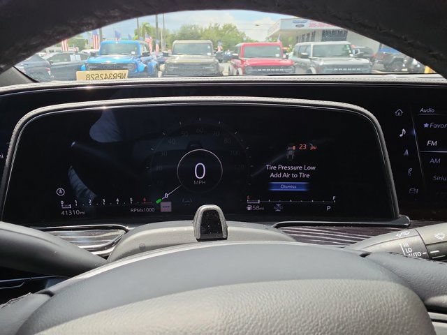 Used 2023 Cadillac Escalade ESV Sport AWD/4WD image 24