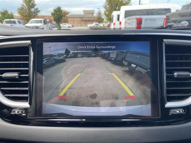 Used 2024 Chrysler Pacifica Touring-L FWD image 24