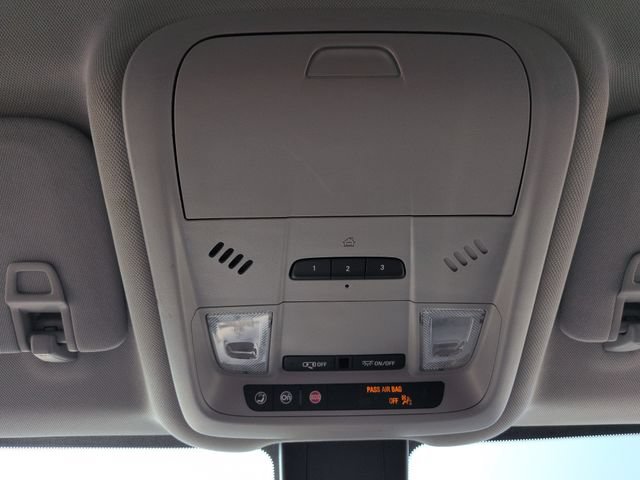 Used 2020 Chevrolet Equinox LT w/ Driver Convenience Package AWD/4WD image 42