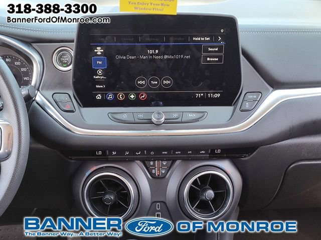 Used 2023 Chevrolet Blazer LT image 18