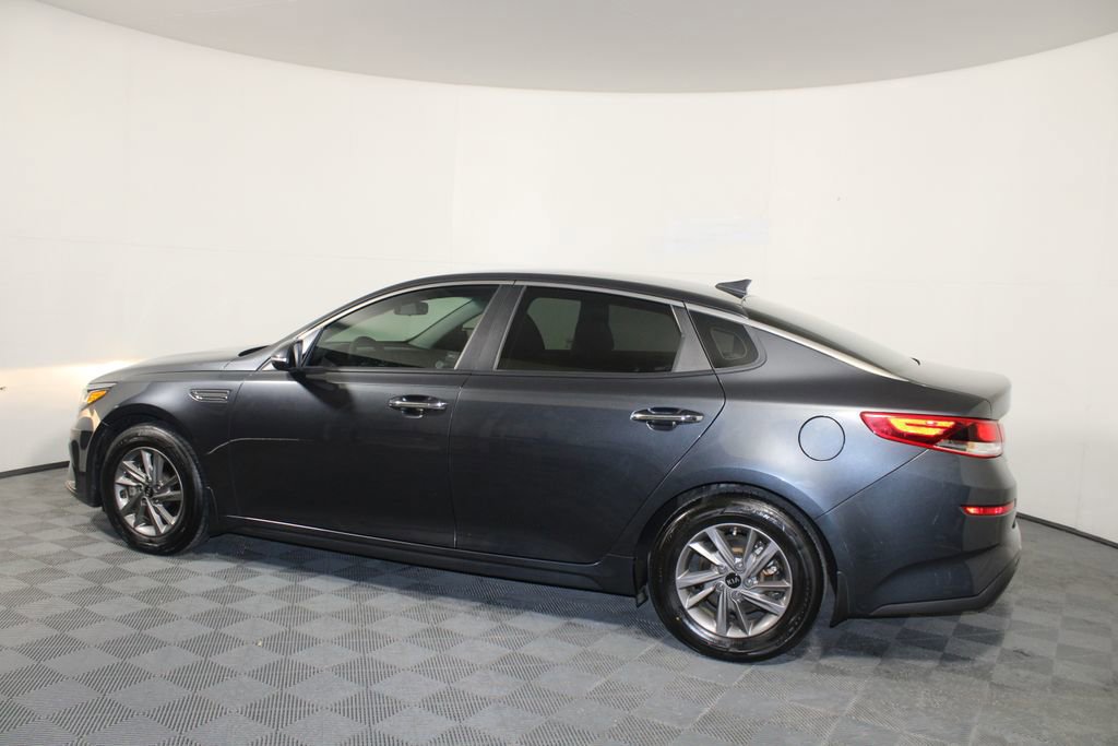 Used 2020 Kia Optima LX image 2