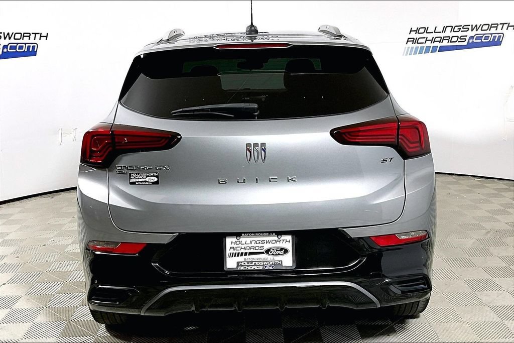 Used 2024 Buick Encore GX Sport Touring AWD/4WD image 4