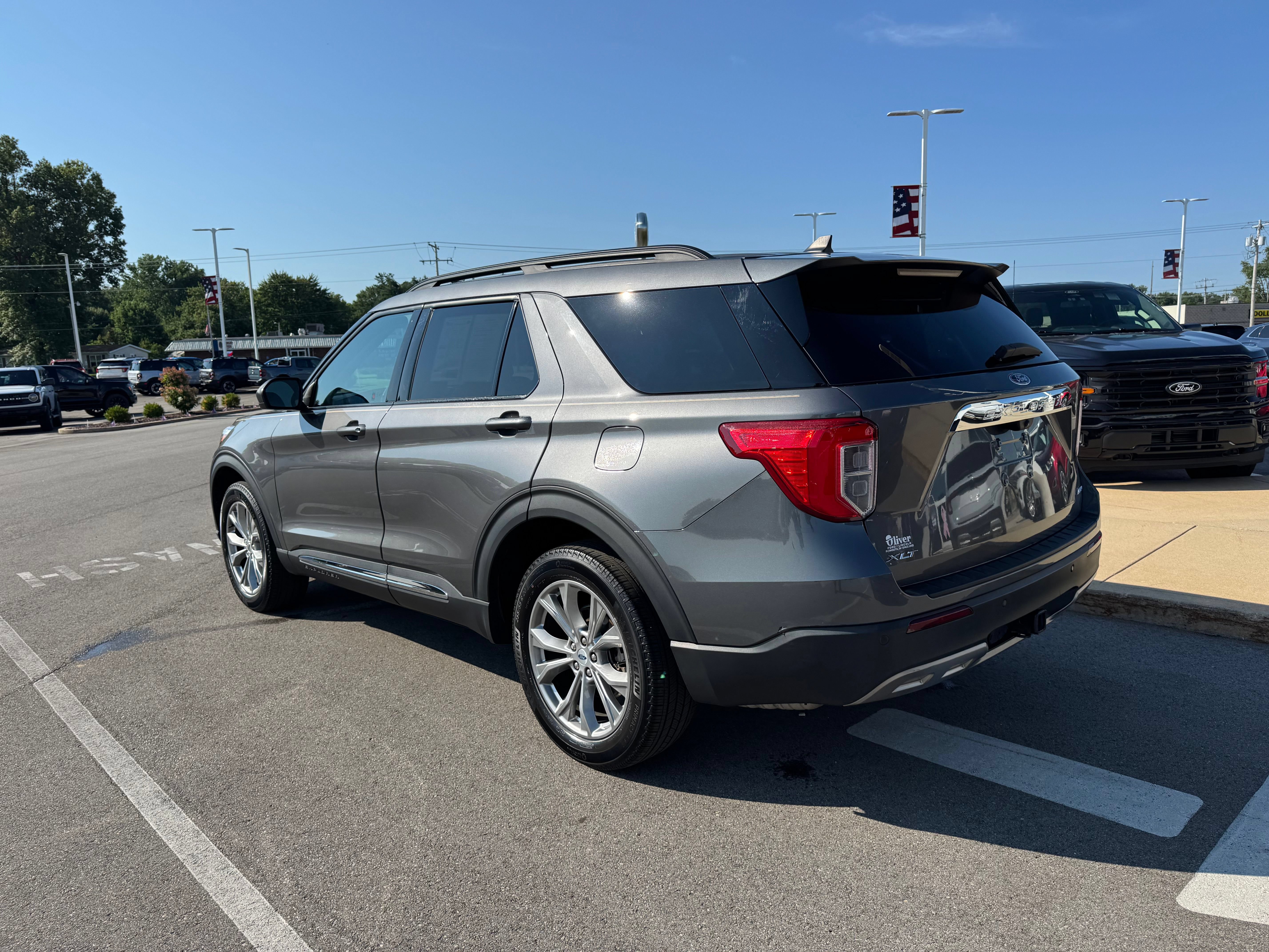 Certified 2023 Ford Explorer XLT w/ Equipment Group 202A AWD/4WD image 5
