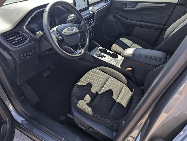 Certified 2024 Ford Escape Active FWD image 9