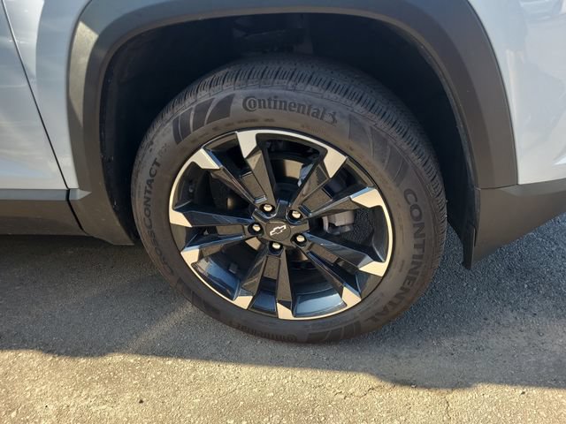 Used 2026 Chevrolet Equinox RS w/ LPO, Floor Liner Package AWD/4WD image 4