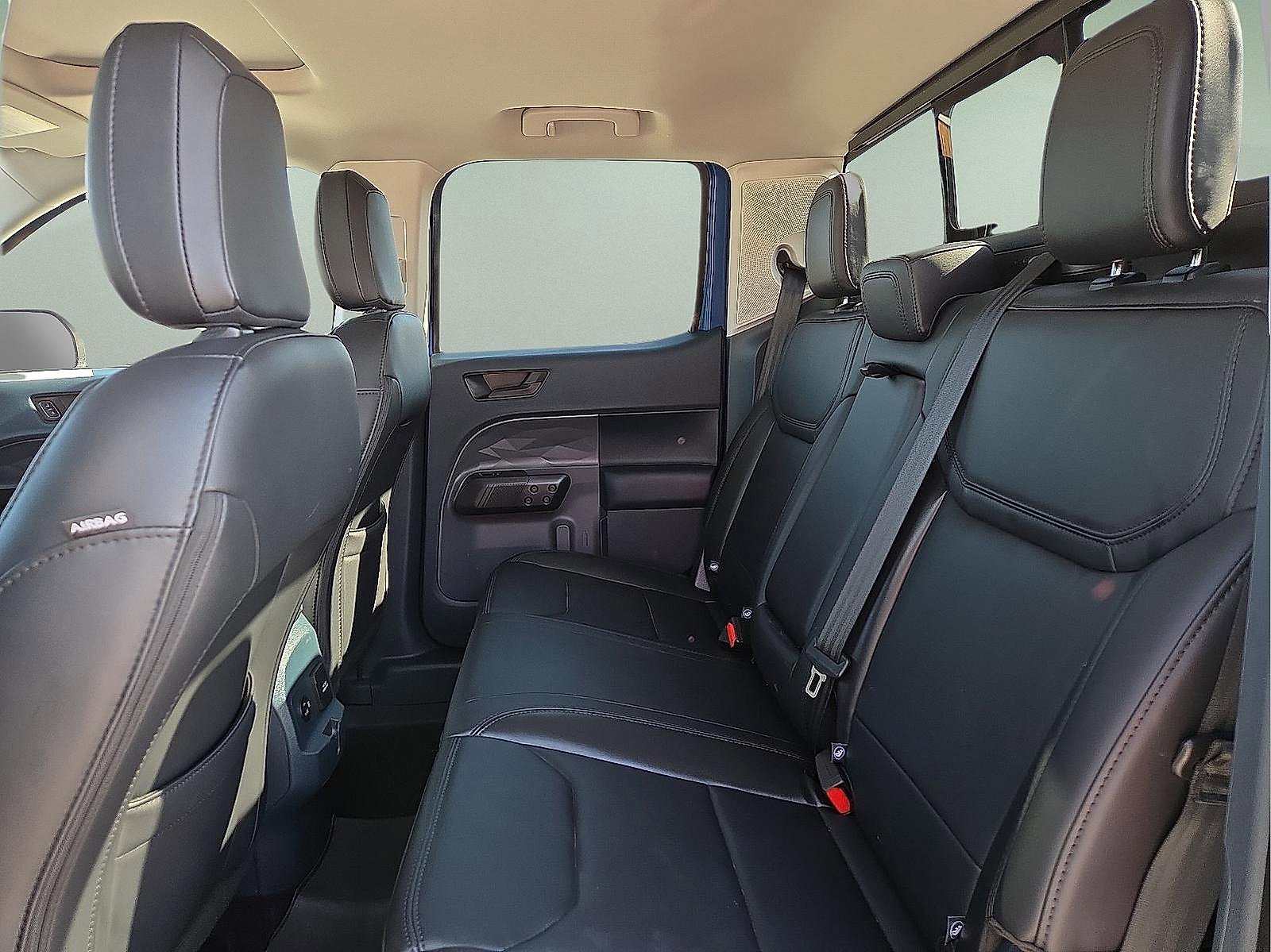 Certified 2024 Ford Maverick Lariat w/ Black Appearance Package image 10