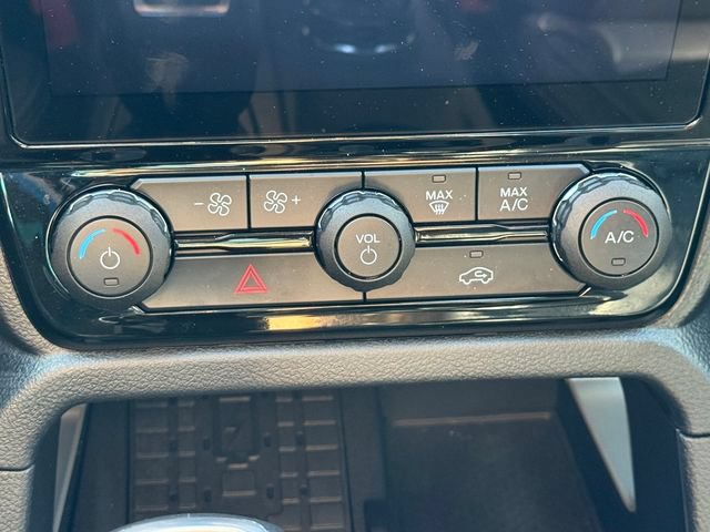 Certified 2025 Ford Ranger Lariat w/ Chrome Accent Package AWD/4WD image 6