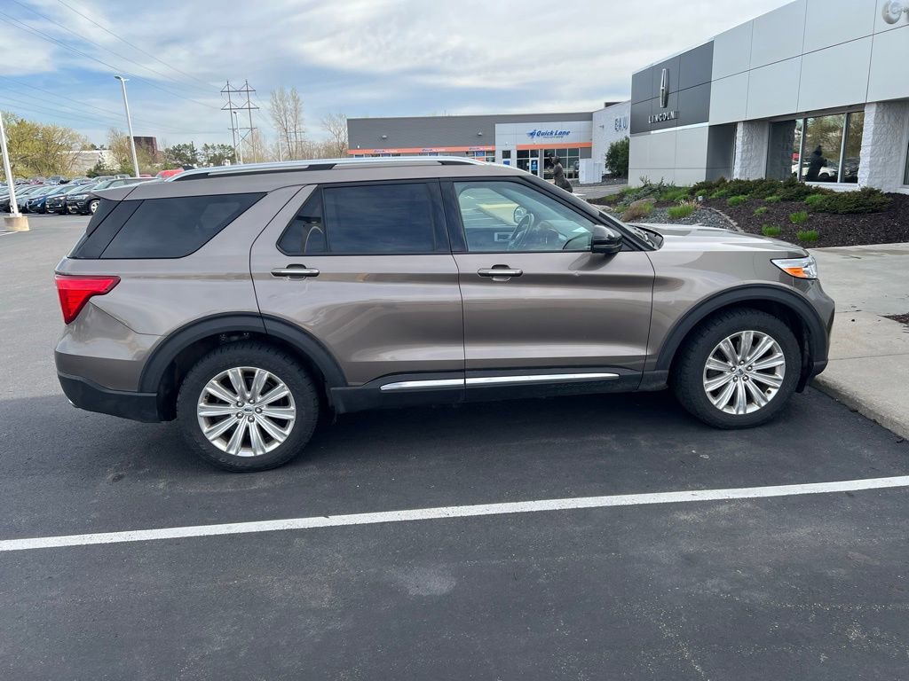 Certified 2021 Ford Explorer Limited w/ Hybrid Equipment Group 310A AWD/4WD image 8