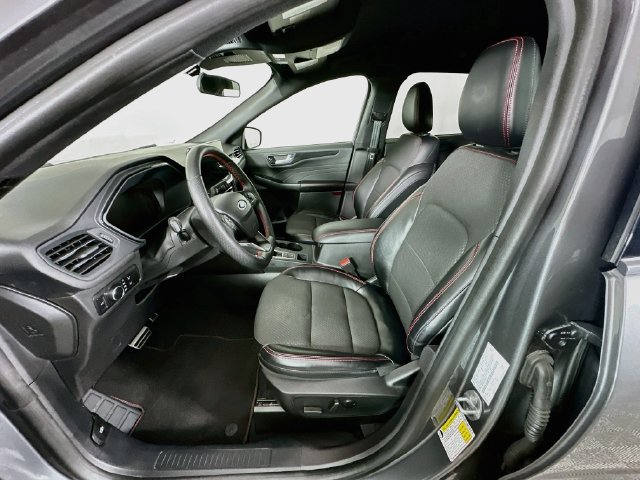 Certified 2023 Ford Escape ST-Line w/ Tech Pack #1 AWD/4WD image 28