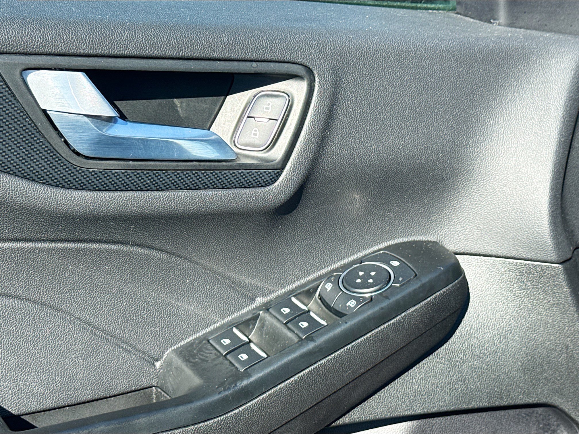 Certified 2025 Ford Escape ST-Line AWD/4WD image 8