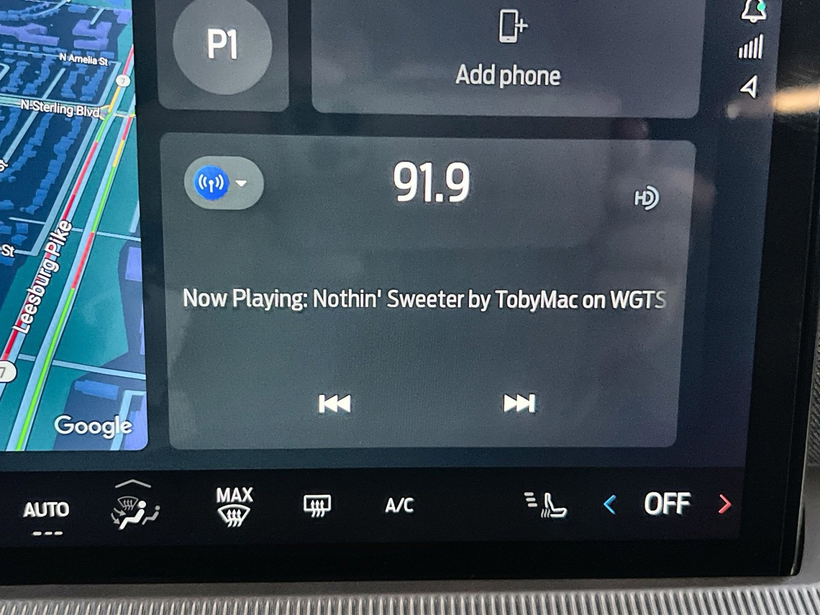 Certified 2025 Ford Explorer Active w/ Active Comfort Package image 18