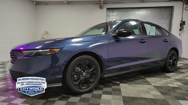 Used 2025 Honda Accord SE image 4