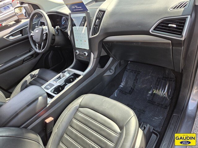 Certified 2024 Ford Edge SEL w/ Convenience Package AWD/4WD image 17