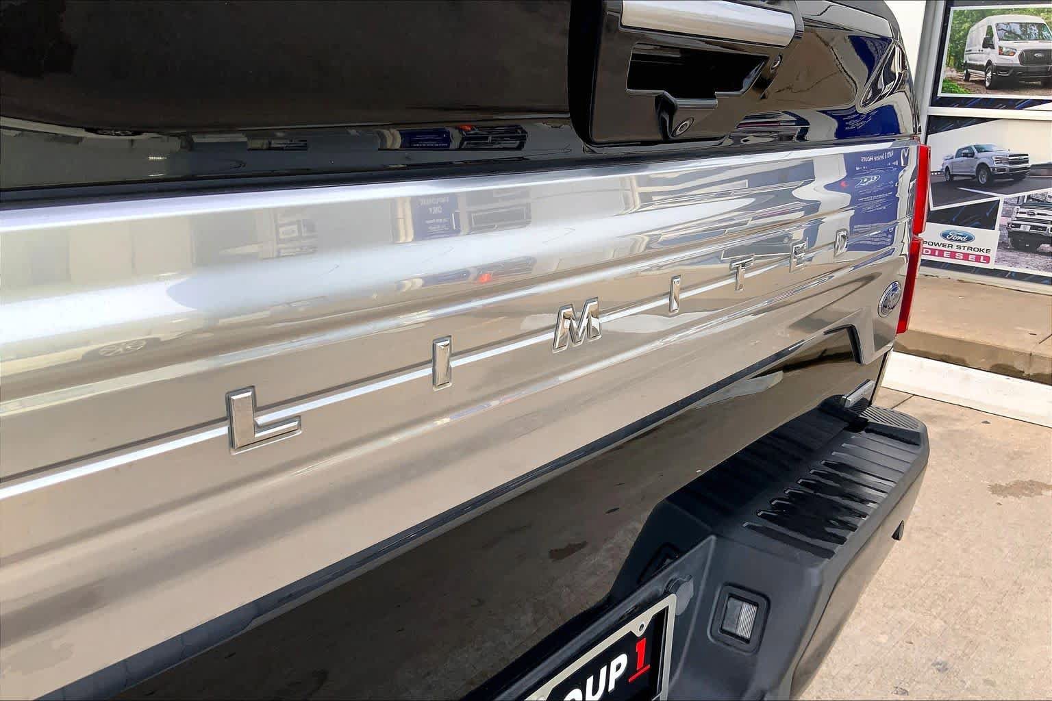 Certified 2018 Ford F150 Limited w/ Trailer Tow Package RWD image 10