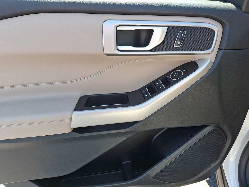 Certified 2023 Ford Explorer XLT w/ Equipment Group 202A image 13