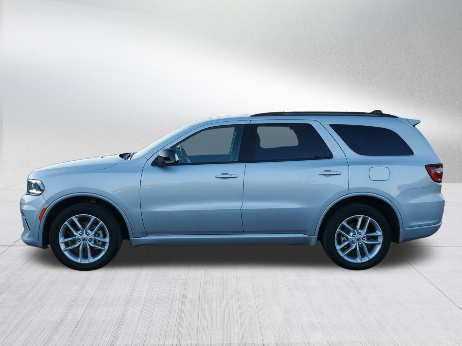 Used 2024 Dodge Durango GT image 2