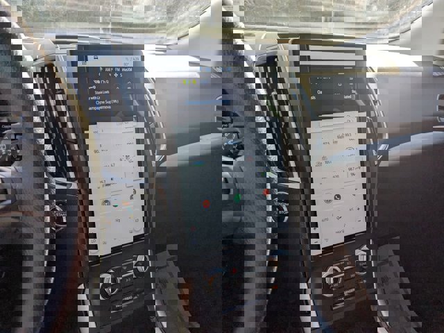 Certified 2023 Ford Edge SE w/ Black Appearance Package image 24