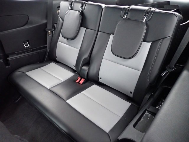 Certified 2023 Ford Explorer XLT w/ Equipment Group 202A image 19