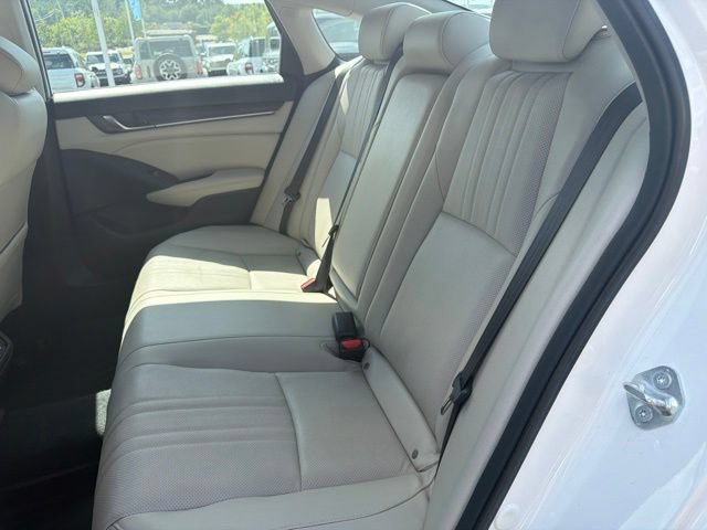 Used 2022 Honda Accord Touring image 7