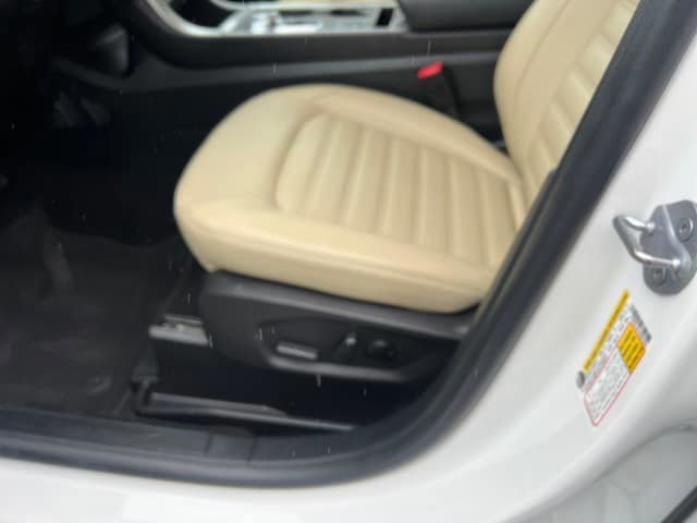 Certified 2023 Ford Edge SEL w/ Convenience Package AWD/4WD image 12