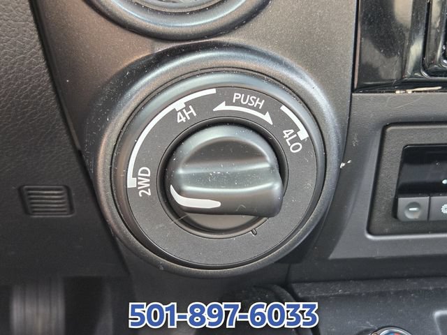 Used 2024 Nissan Titan PRO-4X w/ Pro-4x Convenience Package AWD/4WD image 24