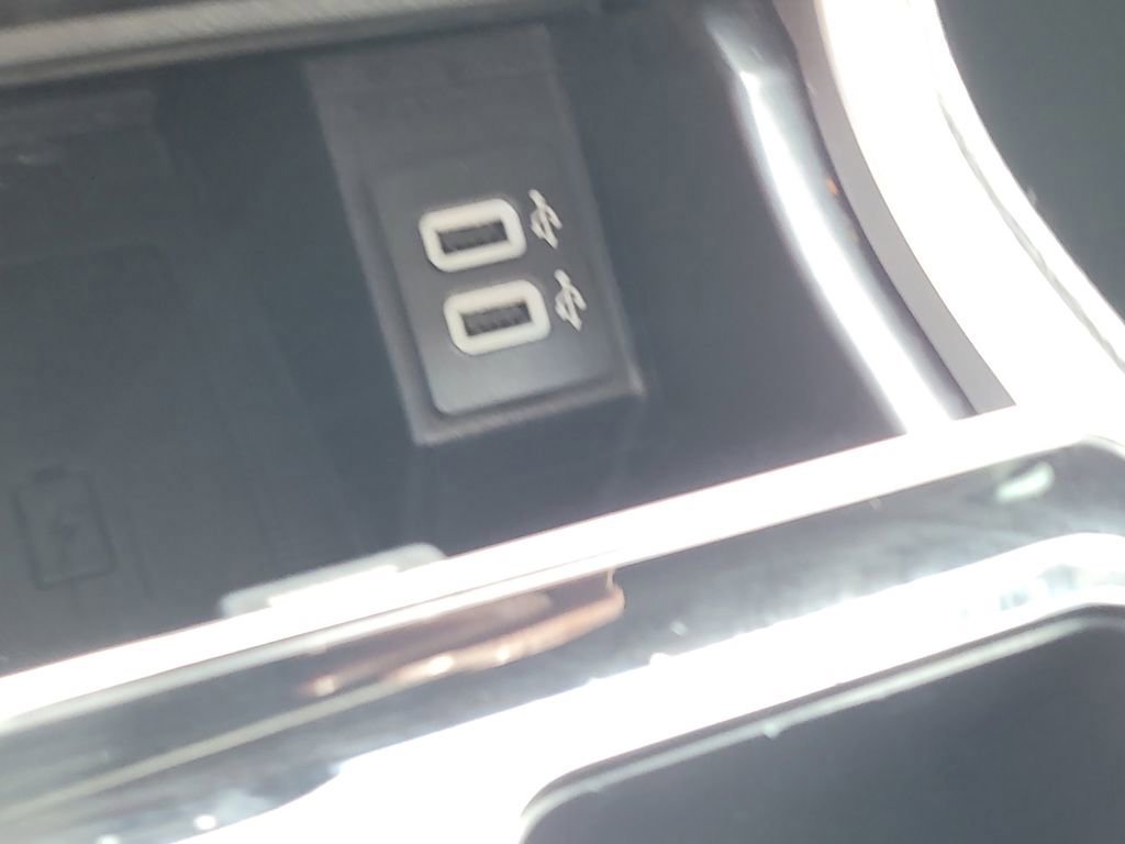 Certified 2019 Ford Edge SEL w/ Equipment Group 201A image 26