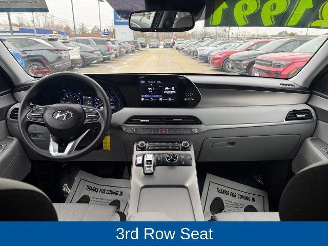 Used 2022 Hyundai Palisade SE image 7