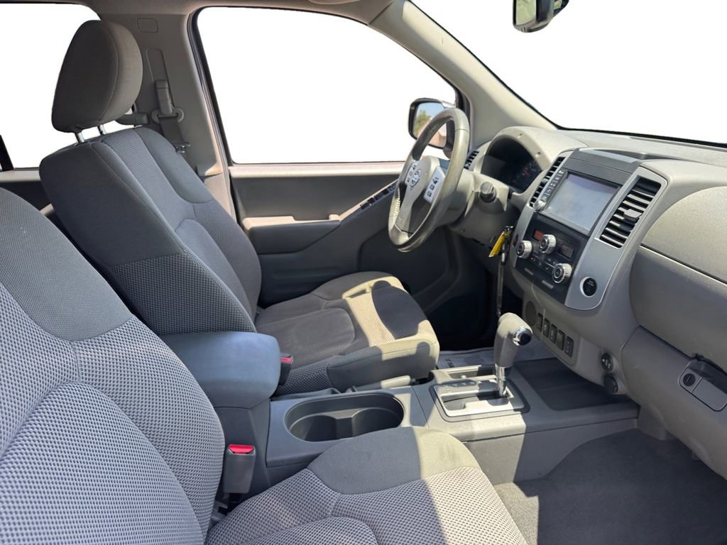 Used 2019 Nissan Frontier SV w/ Value Truck Package RWD image 15
