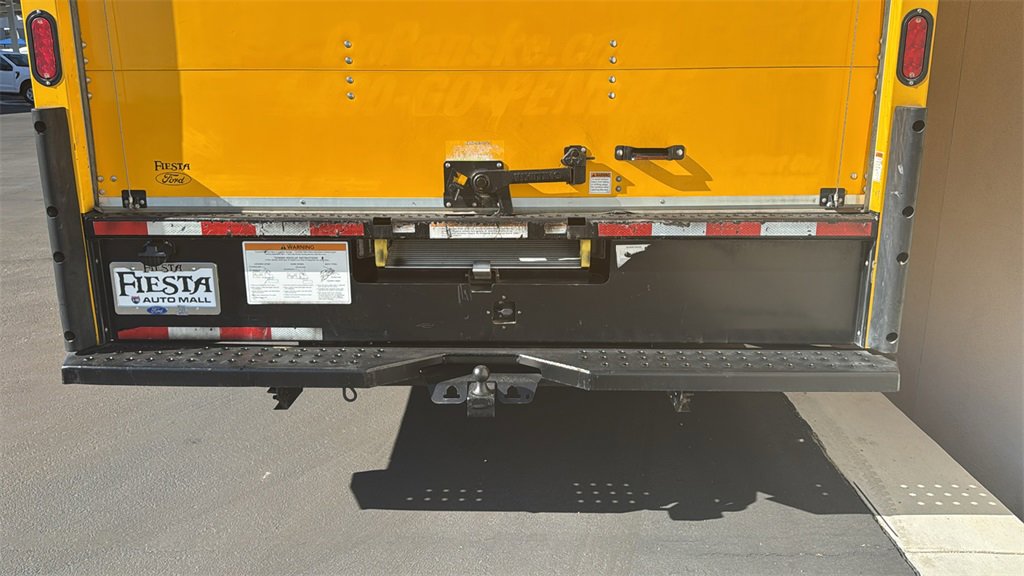 Certified 2022 Ford E-350 and Econoline 350 Super Duty image 8