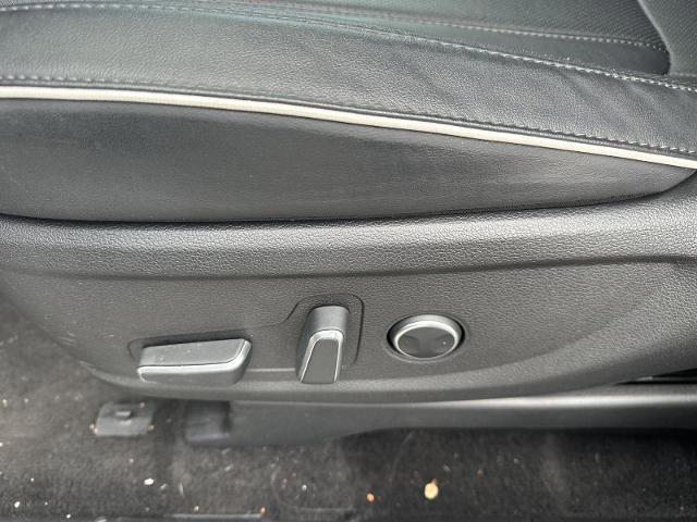 Used 2025 Hyundai Palisade SEL AWD/4WD image 16